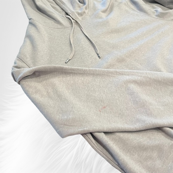 Men's Gray Hoodie Shirt - Picture 6 of 8